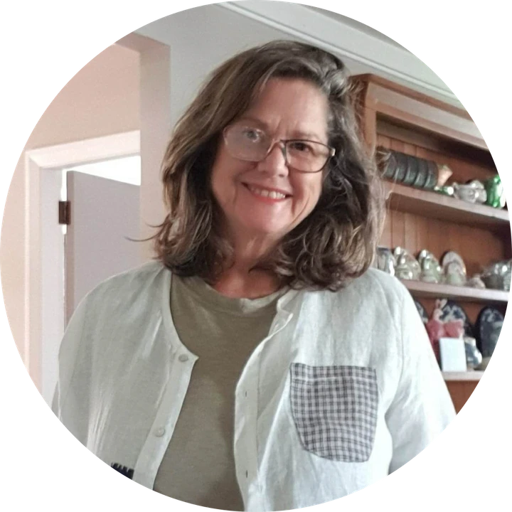 Anne, host of Dragonfly Cottage B&B